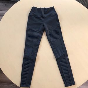 Alo High Waist Motto Leggings